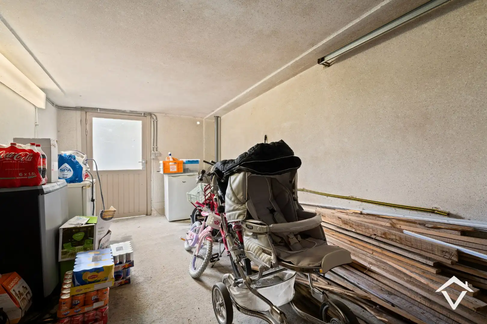 Te koop Alleenstaande woning met 3 slaapkamers en garage centraal gelegen te Wijnendale foto 29