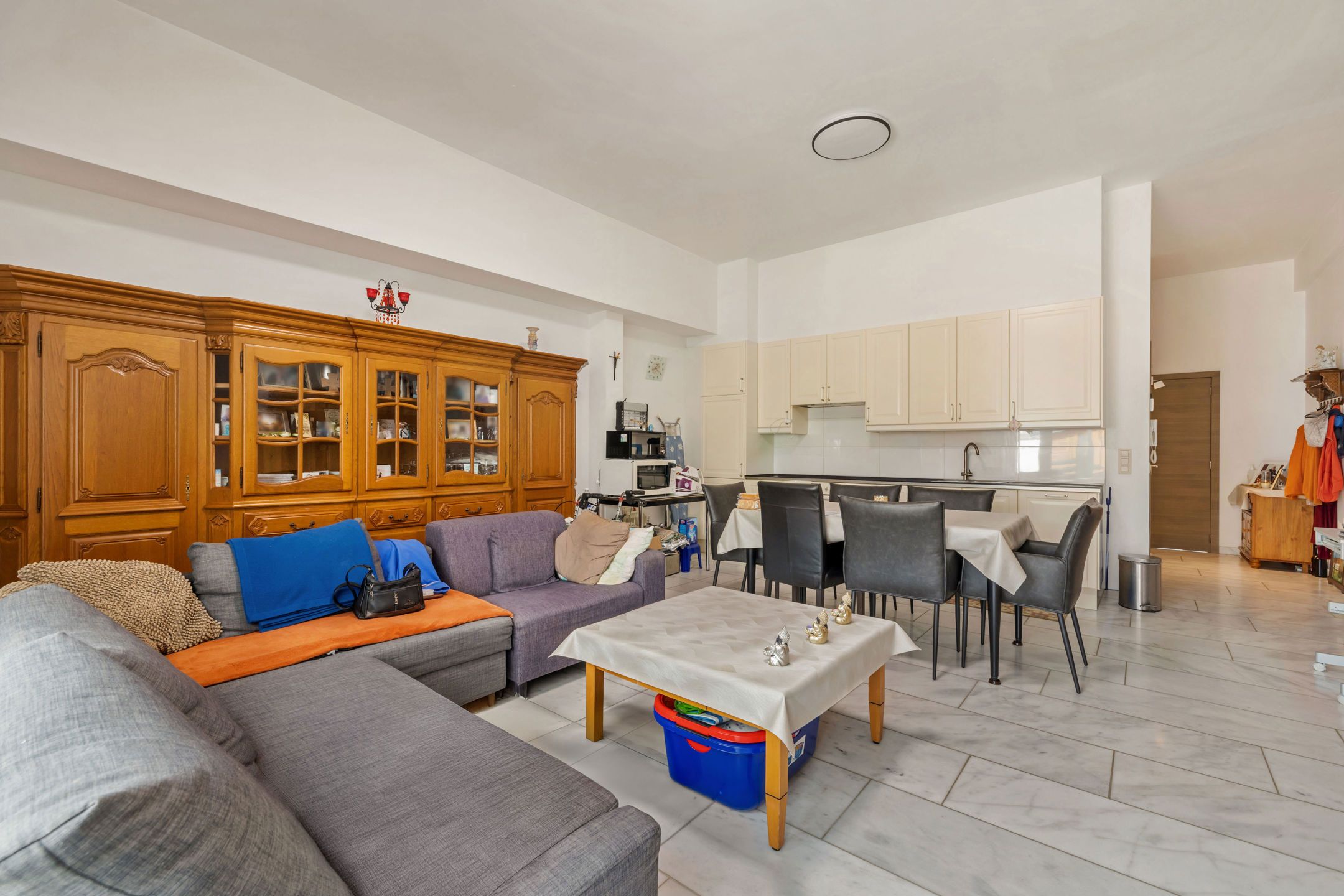 Gezellige gelijkvloersappartement met 2 parkeerplaatsen foto 4