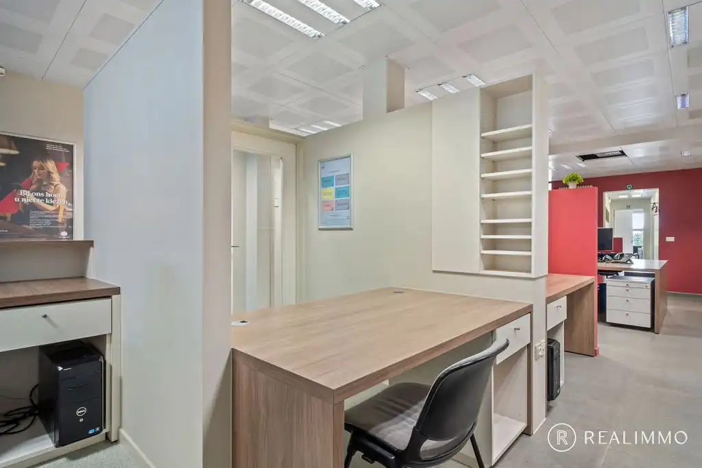 Recente opbrengsteigendom te Tiegem! foto 17