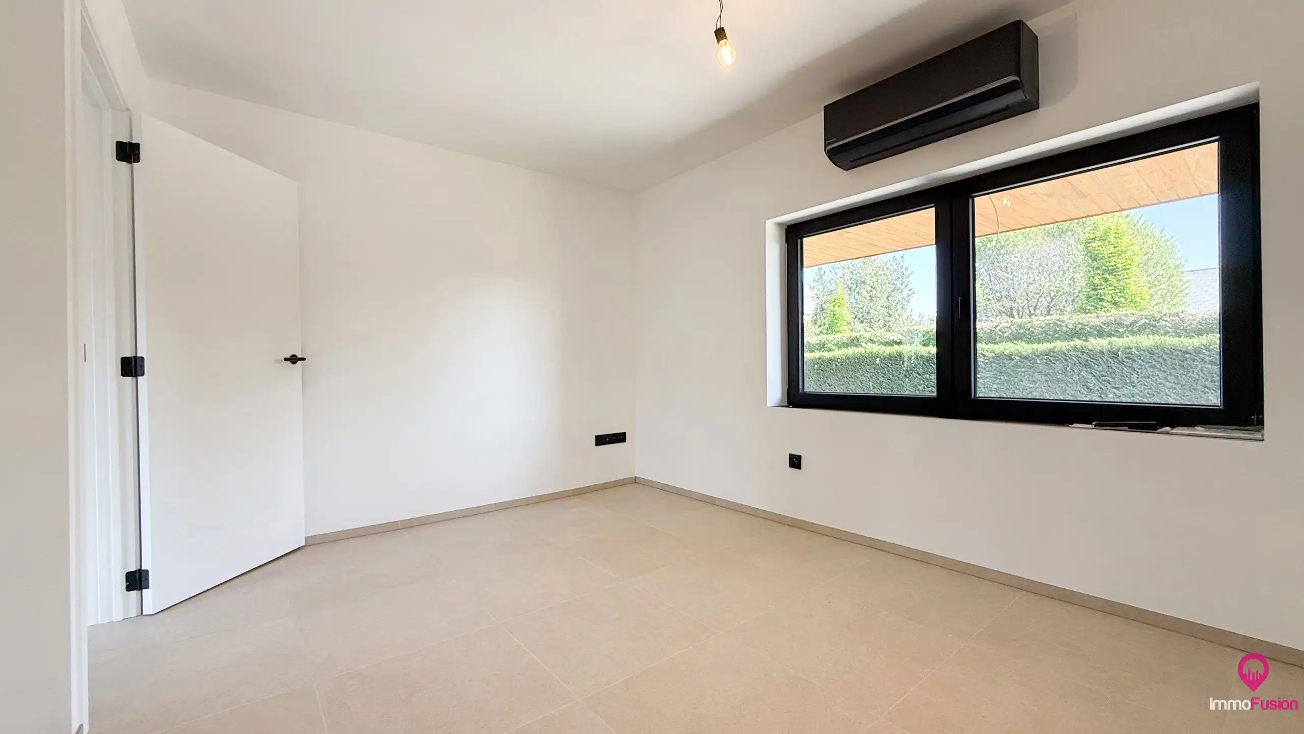 Totaalgerenoveerde, instapklare woning met 3 slpks te Zolder foto 43