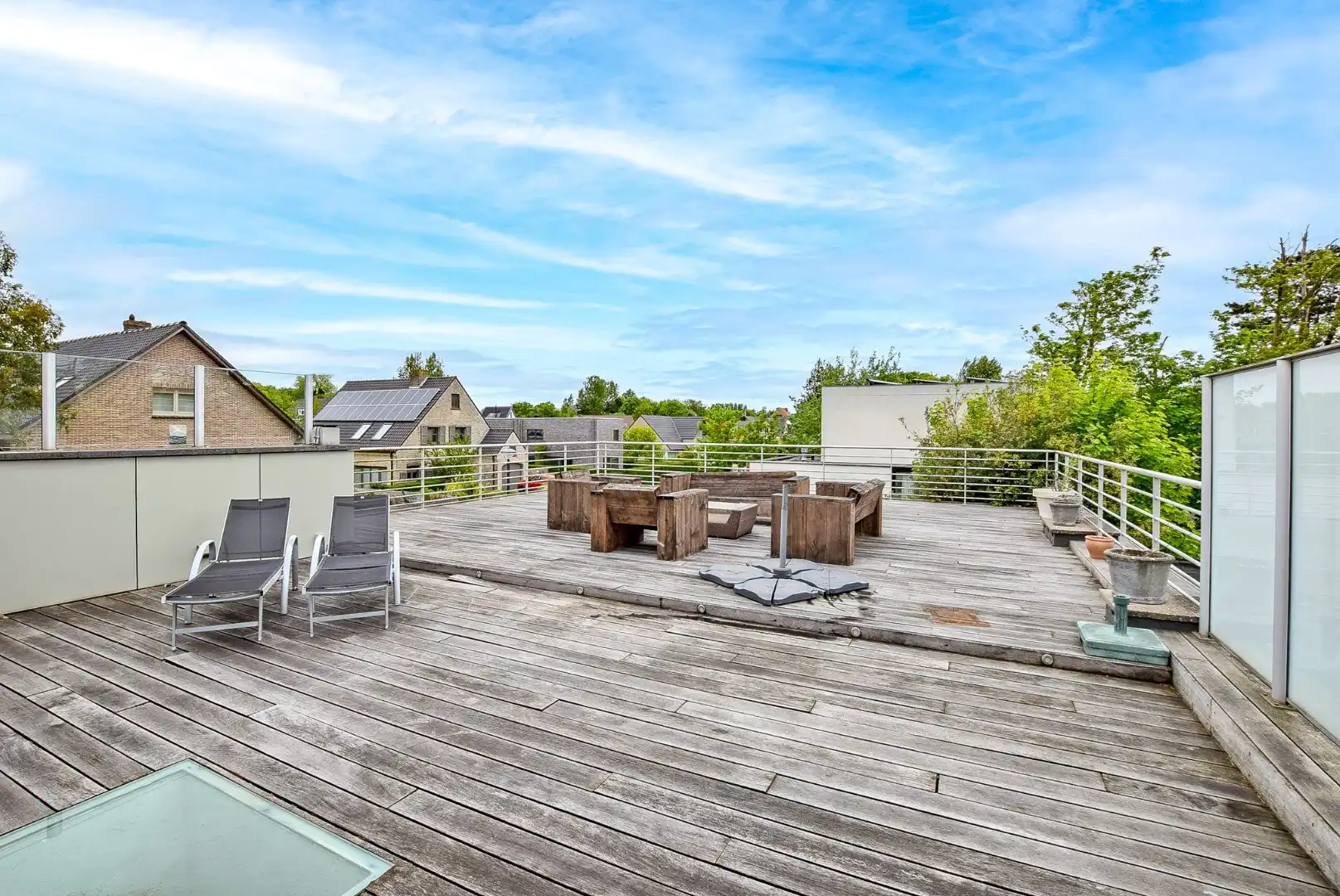 Goed gelegen kantoorruimte / praktijkruimte met woonst te Oostduinkerke op 749m². foto 25