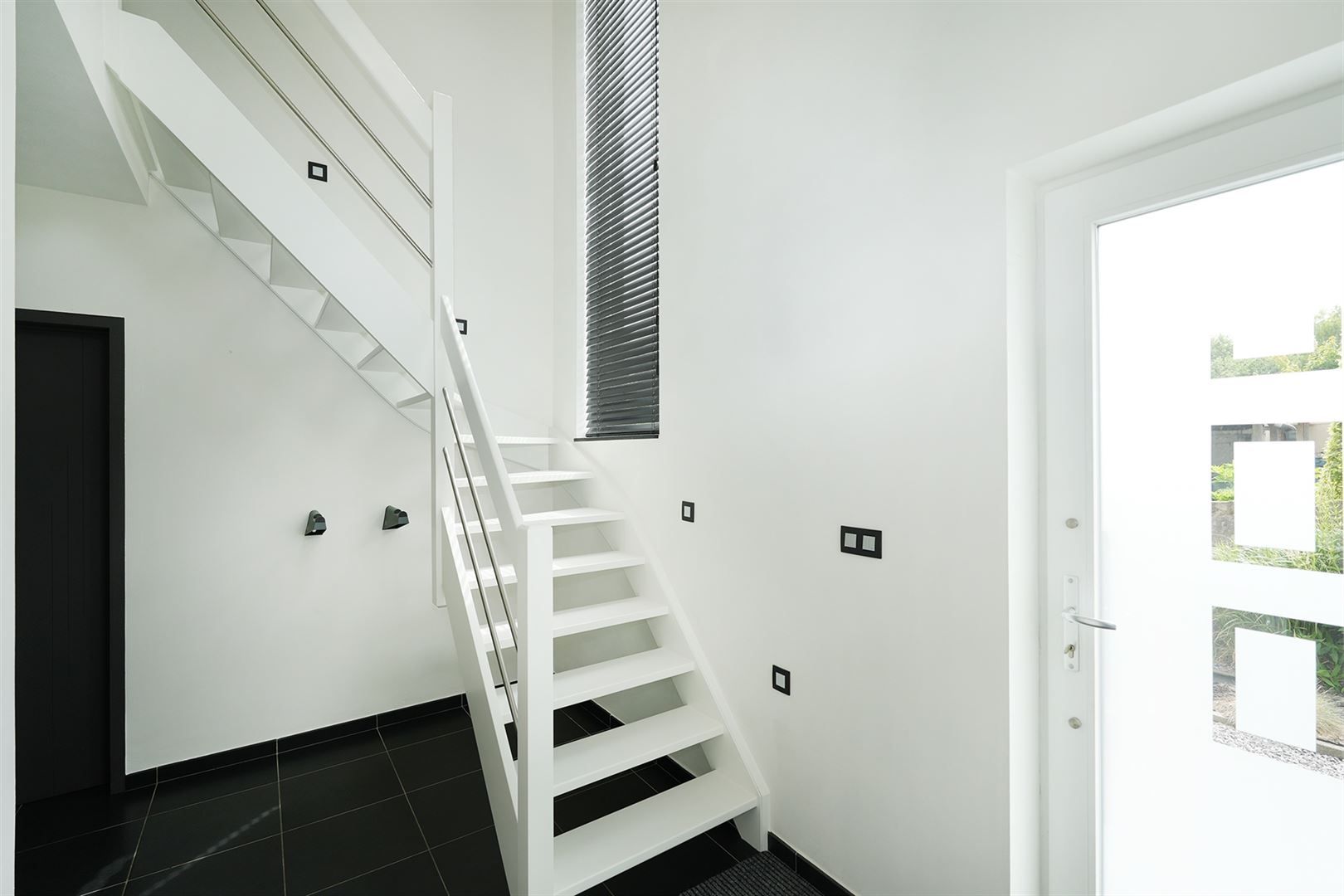 Topwoning! Ruime HOB met toffe tuin op centrale ligging! foto 8