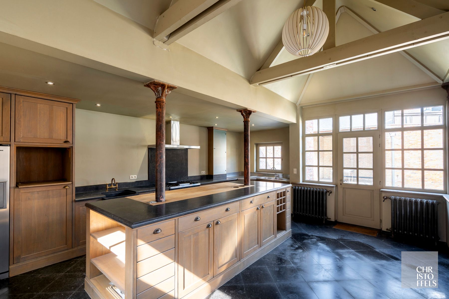 Karaktervol herenhuis (230m²) met stadstuin en garage! foto 6