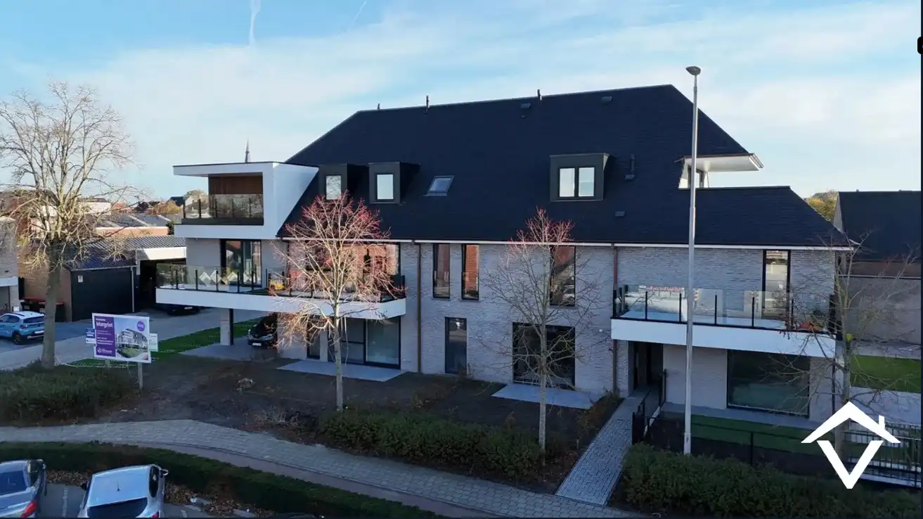 Nieuwbouwappartement met 2 slaapkamers en 1 terras in centrum Koekelare  foto 2
