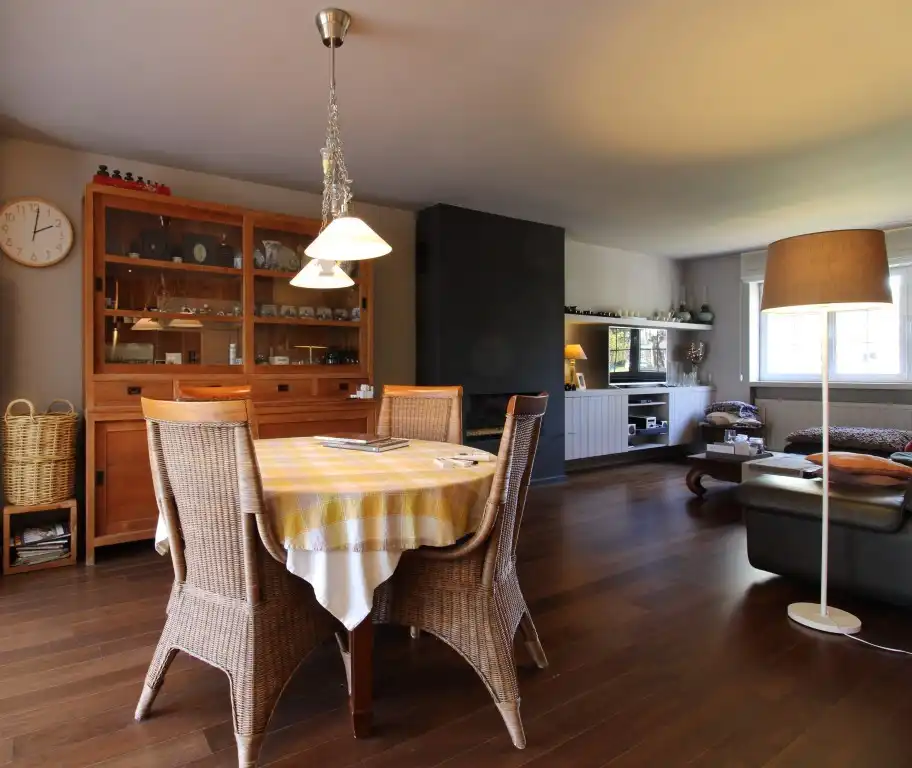 Prachtige instapklare woning gelegen in de wijk Bloemendaal  foto 5