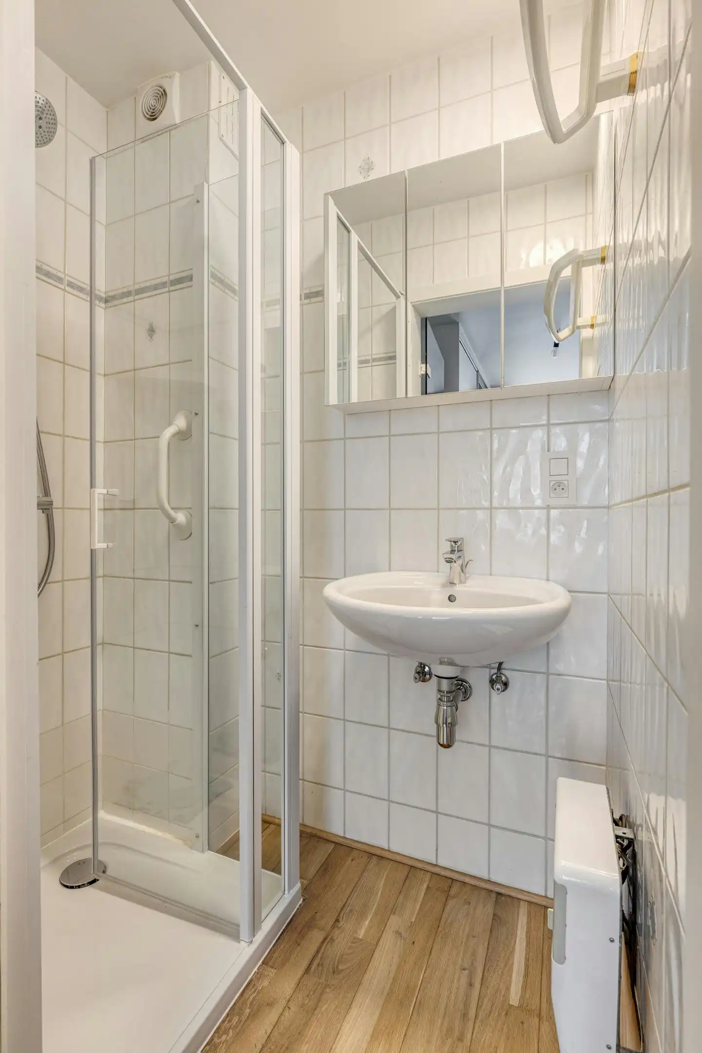 Gerenoveerd appartement te koop in centrum Waregem foto 11