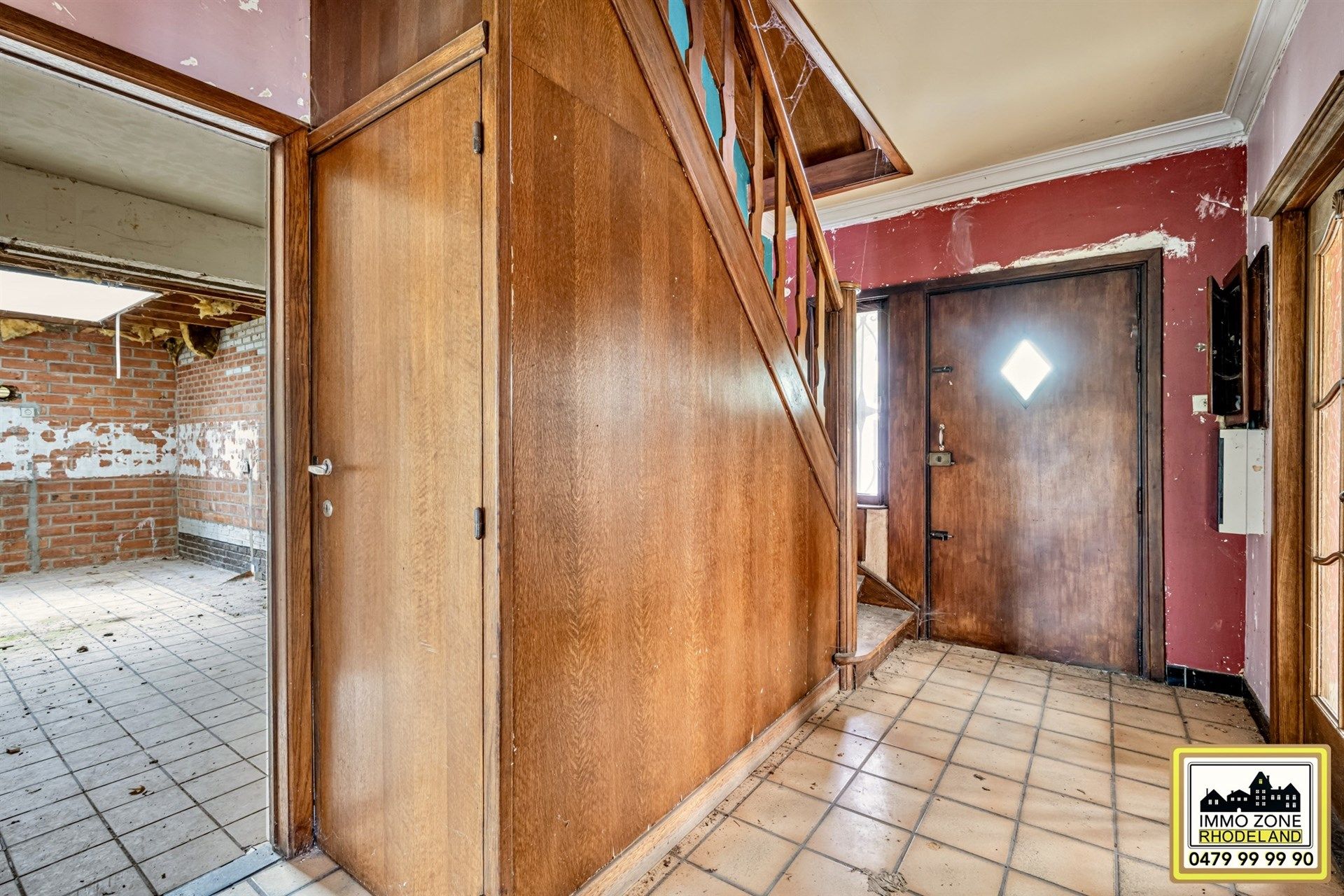Statige te renoveren woning op groot perceel foto 3