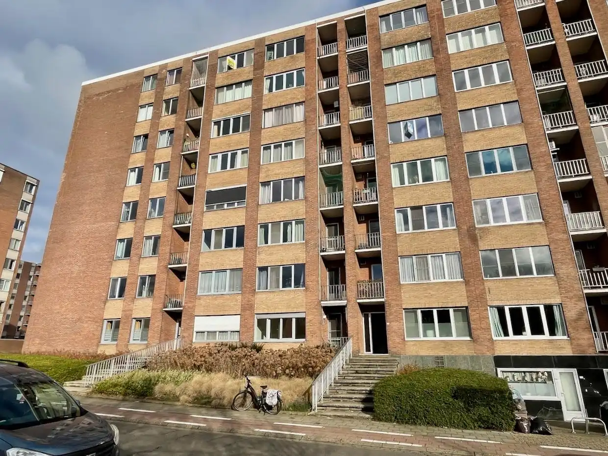 Gezellig en instapklaar appartement met loftgevoel, garagebox en prachtig uitzicht foto 15