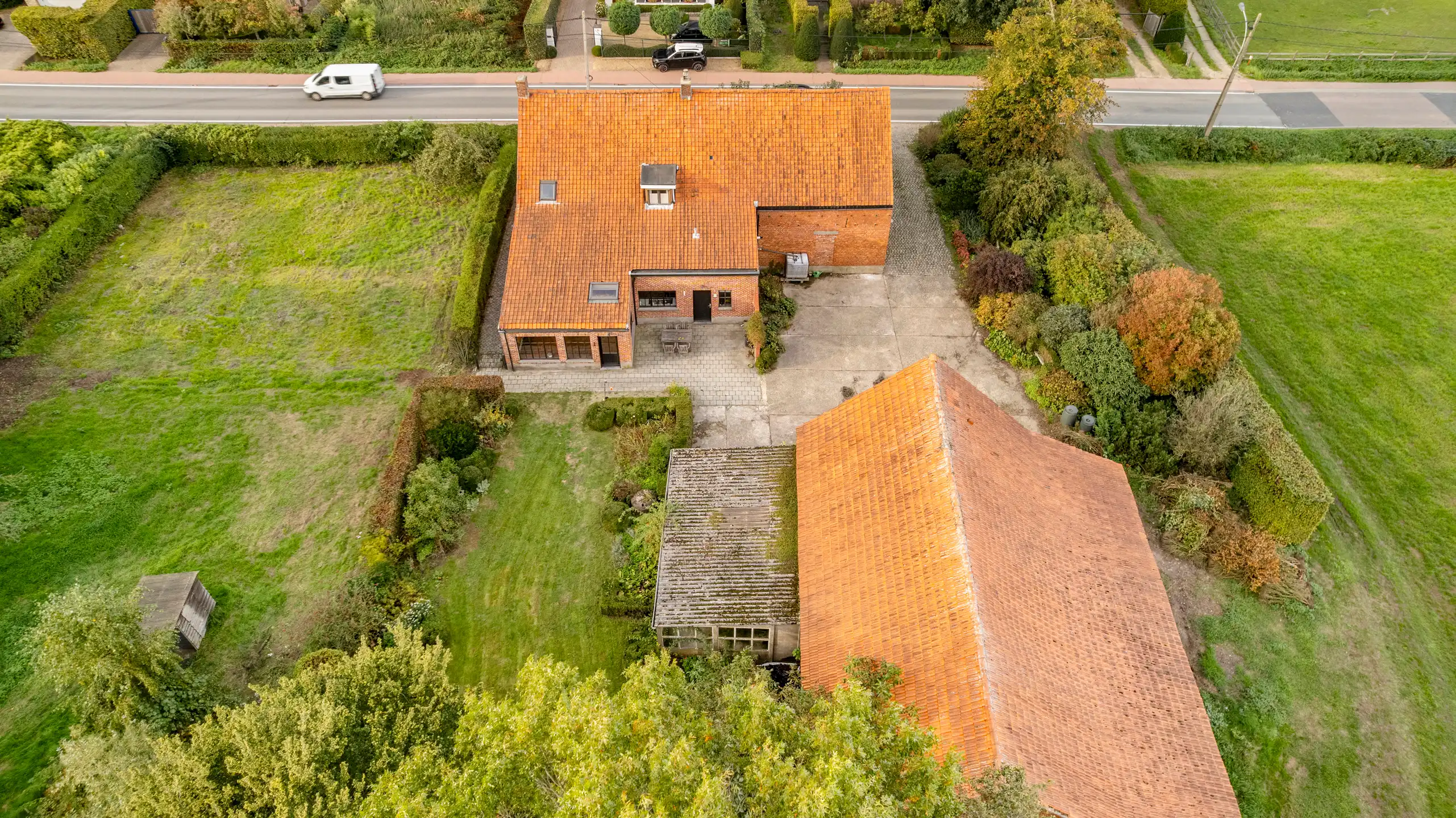 Karaktervolle boerderij met bijgebouw en schuur, met flexibele aankoopmogelijkheden tot ca. 3,57 ha foto 7