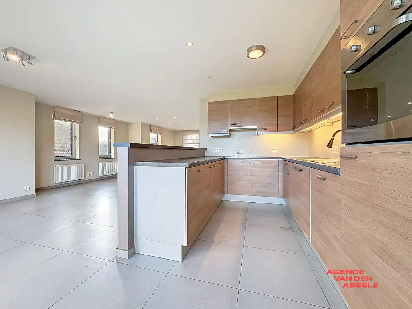 Duplexappartement met tuin en ruime garage foto 8