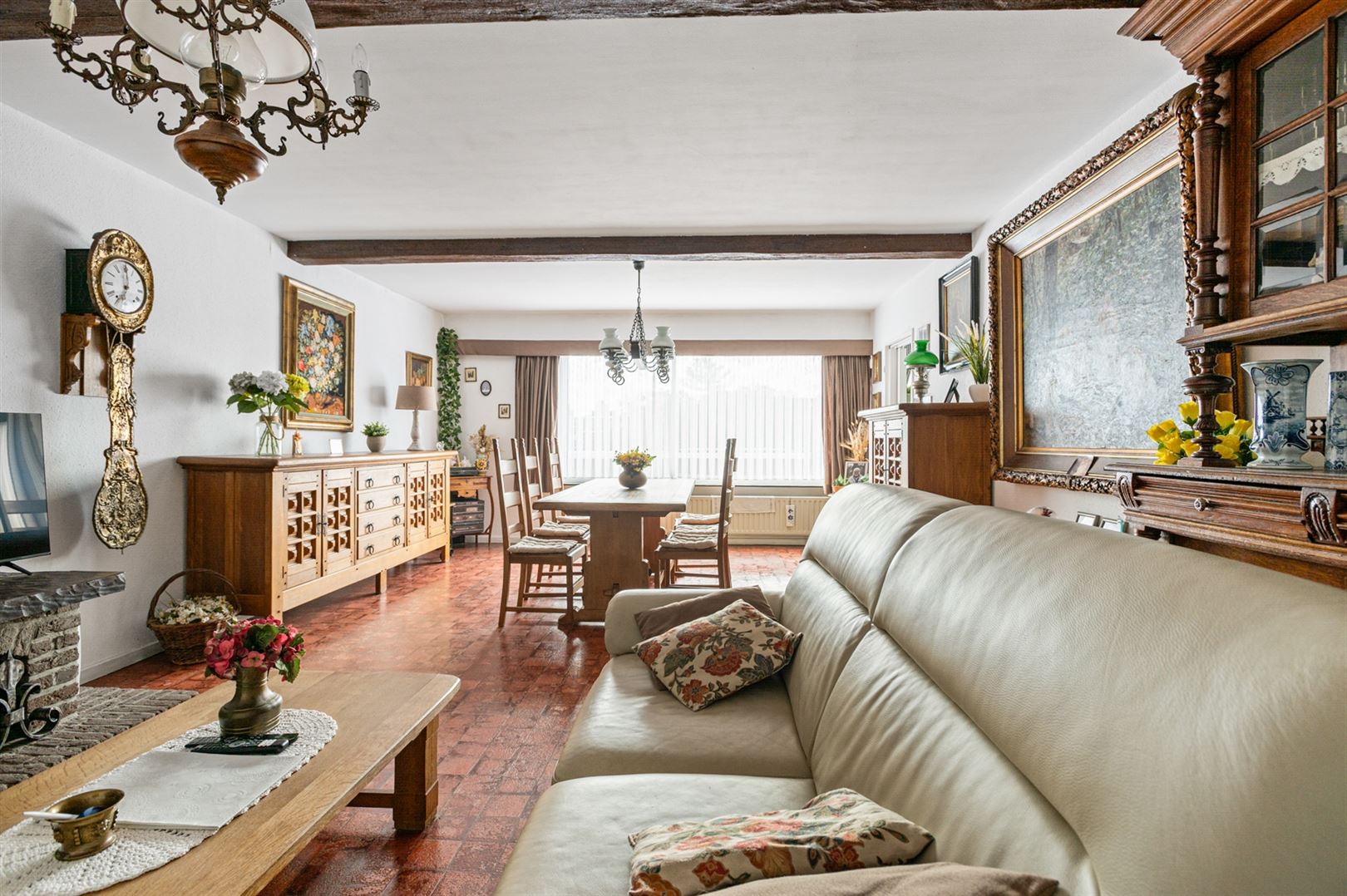 Ruim 3-slaapkamerappartement in Deurne-zuid foto 4