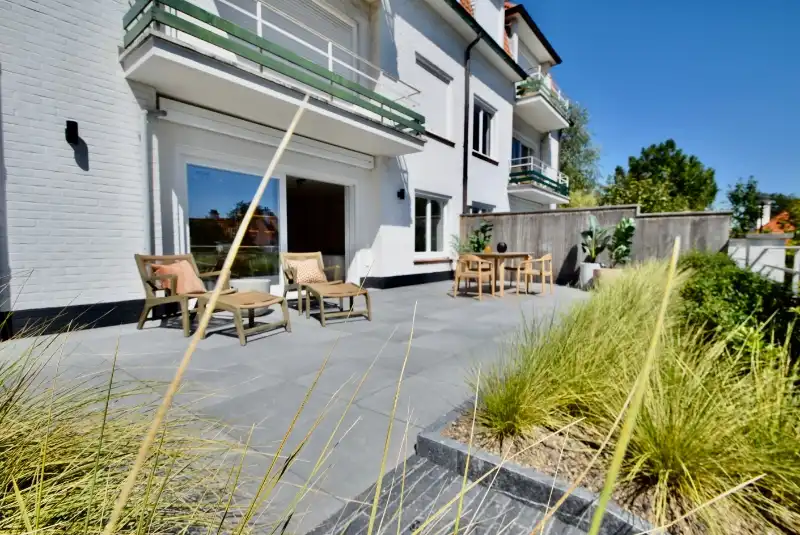 Subliem tuinappartement met zonneterras van 72m²  in een karaktervolle villaresidentie in een paadje. foto 16