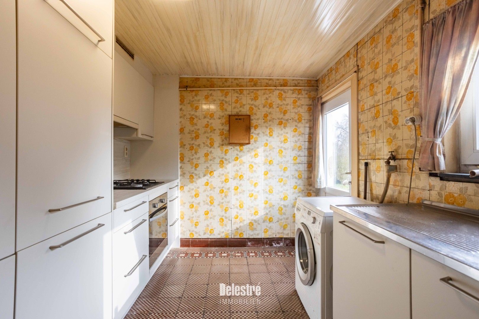 TE RENOVEREN WONING MET ZALIGE TUIN OP RUSTIGE LOCATIE foto 17