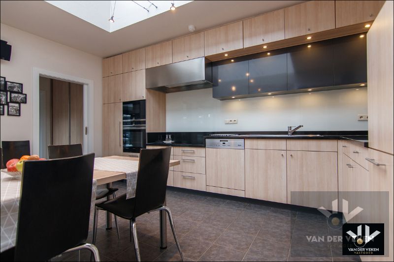 Interessante multifunctionele eigendom (kangoeroewoning) van +- 6 aren met optioneel aankoop weiland en stallingen van +- 31 aren foto 5