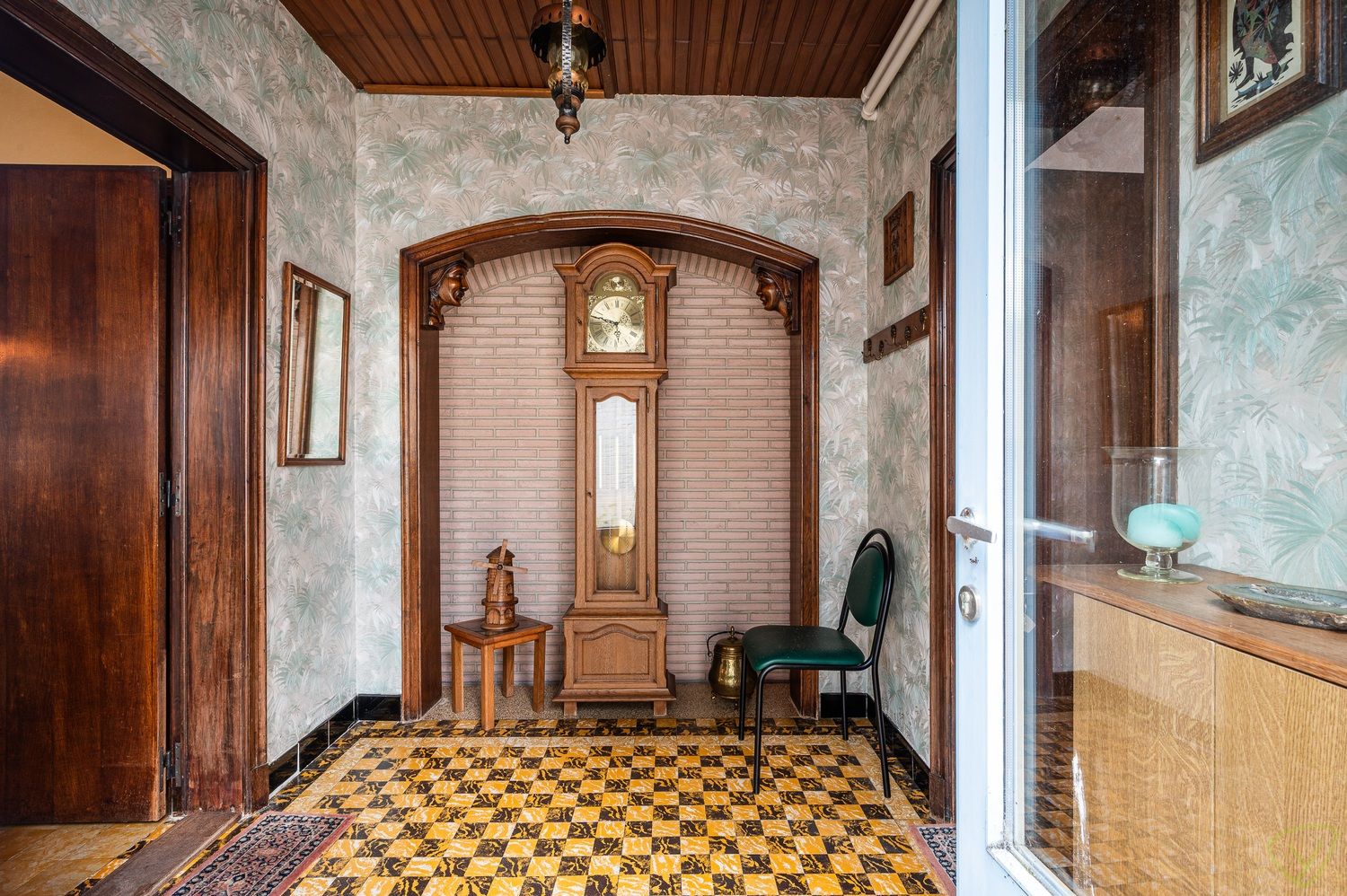 Woning met winkelruimte te koop in het centrum van Ursel foto 7