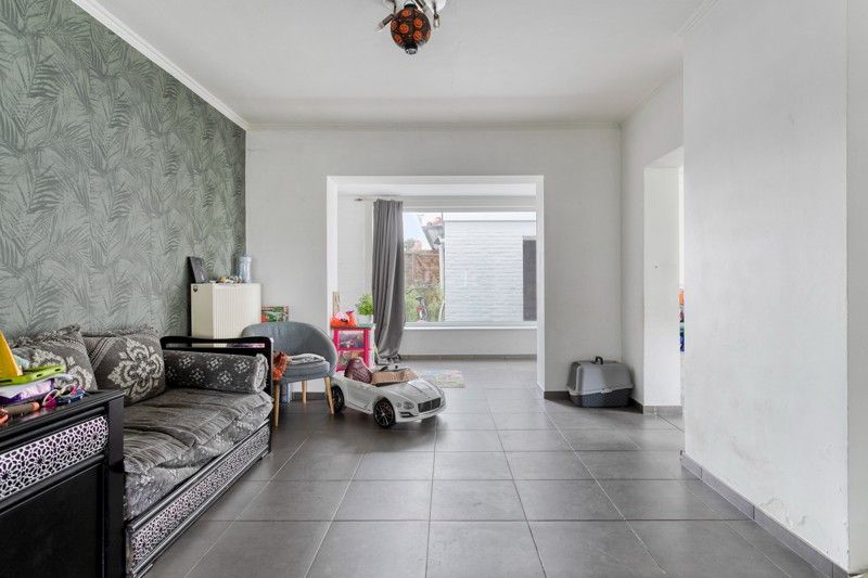 🏡Ruime woning met kantoorgebouw TE KOOP in hartje Wielsbeke – Marktstraat! foto 4