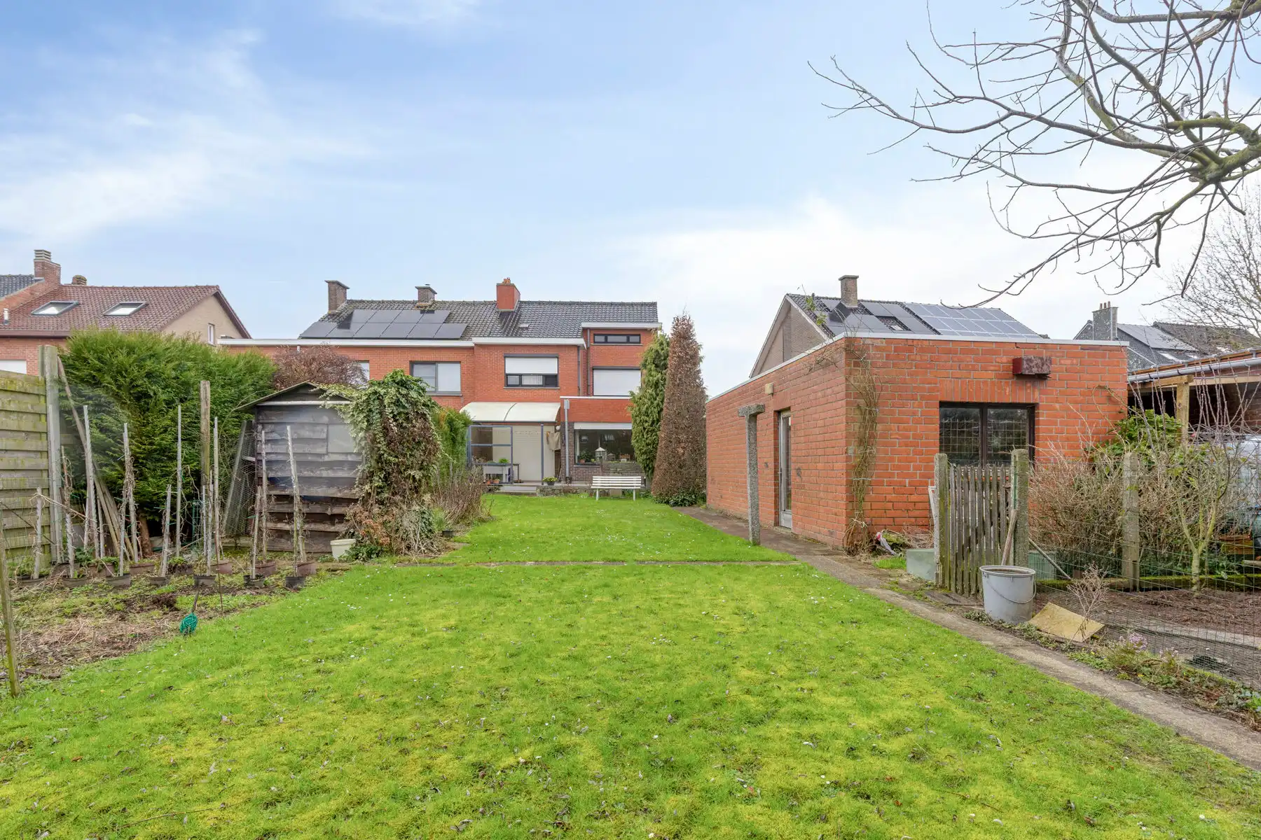 Kloeke woning met tuin en garage! foto 18