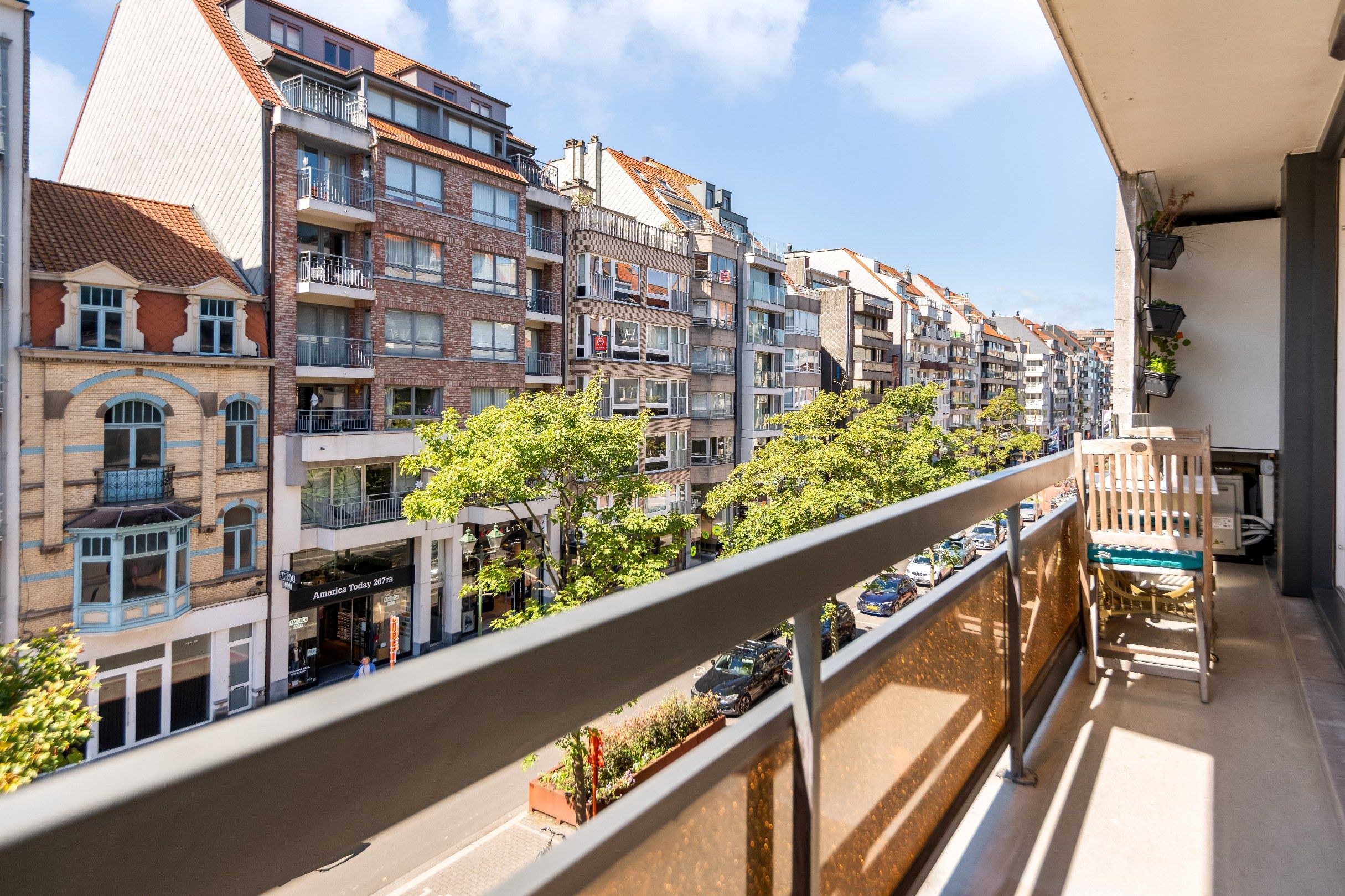  Zonnig hoekappartement op de hoek van de Lippenslaan en de Zoutelaan, met 2 slaapkamers. foto 12