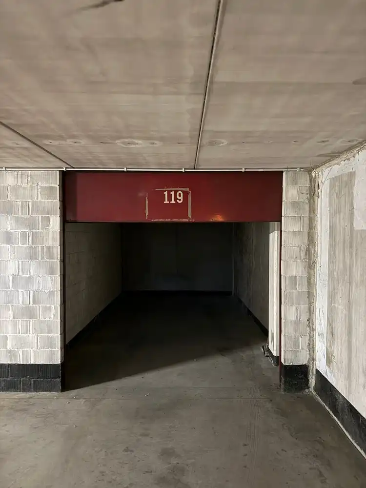PARKING PERMEKE foto 3