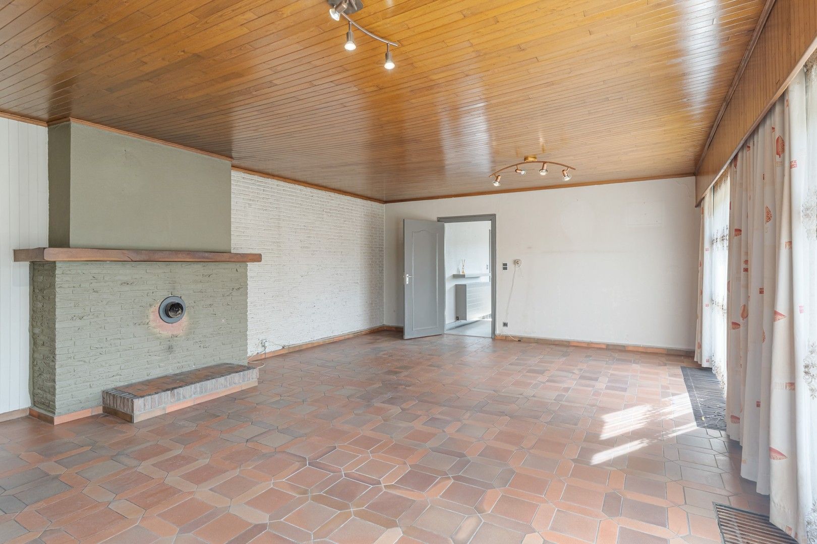 Te renoveren woning op 679 m² met zuidoostgerichte tuin, jouw project, jouw stijl foto 7