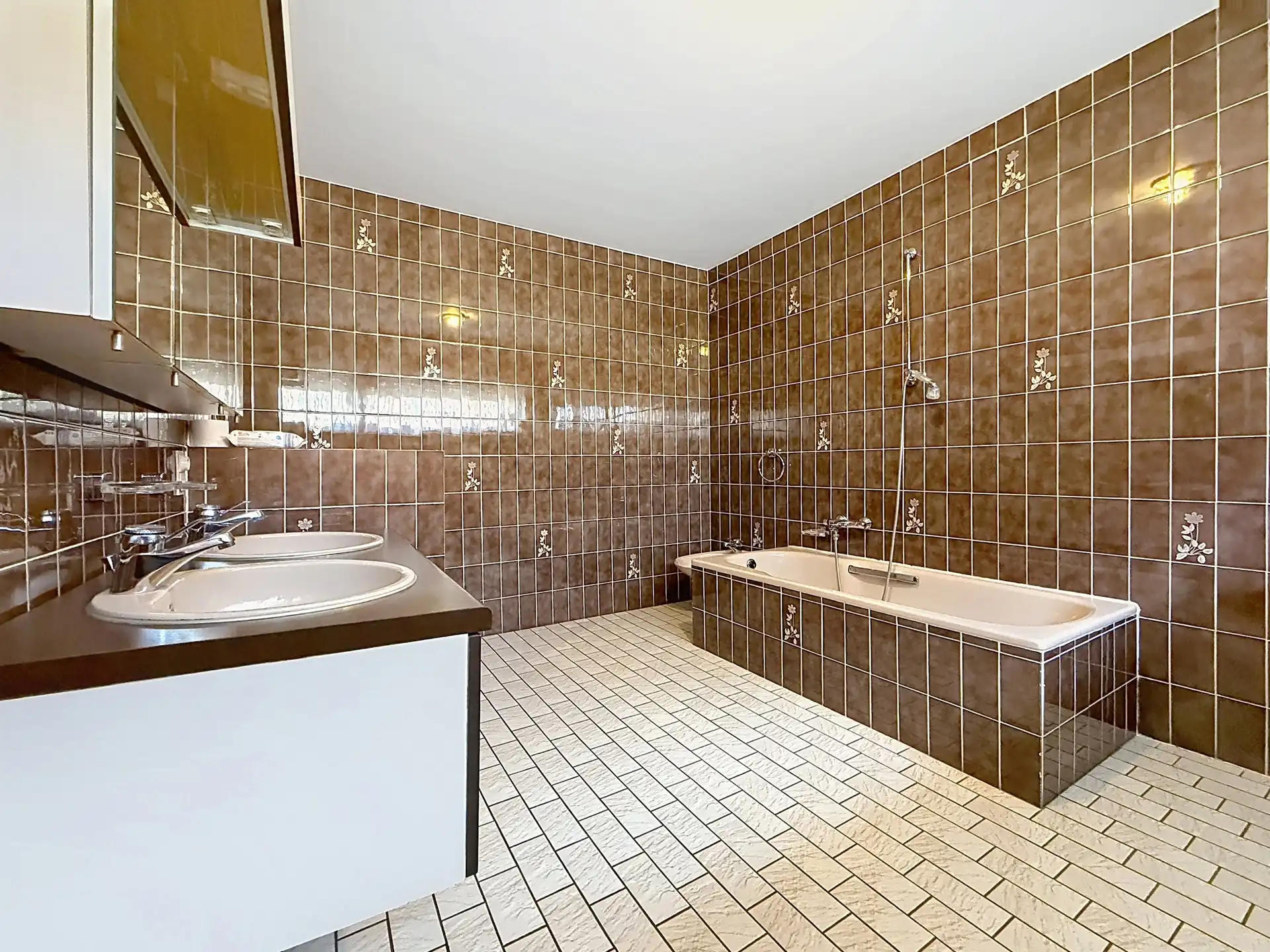 Karaktervolle woning met grote loods in Dilbeek! foto 15