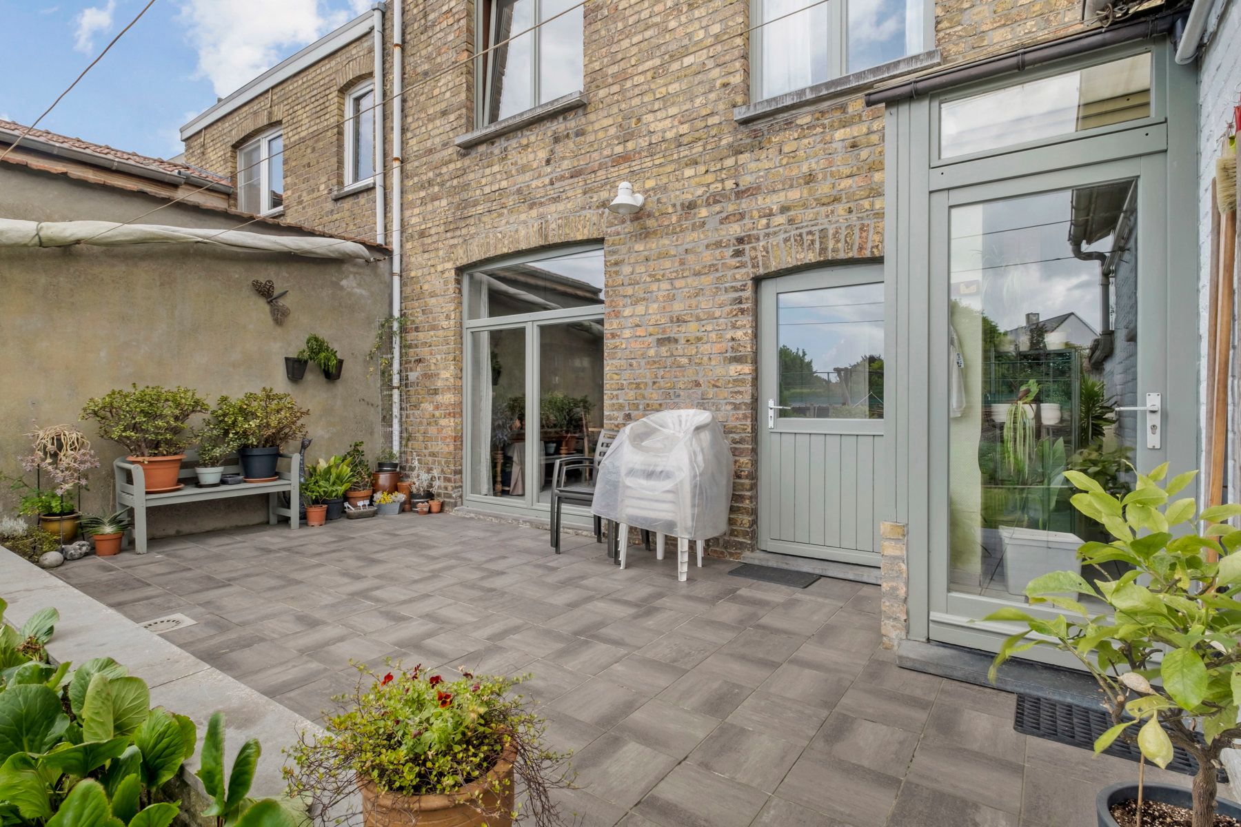 Charmant herenhuis met garage vlakbij het centrum van Gistel foto 4