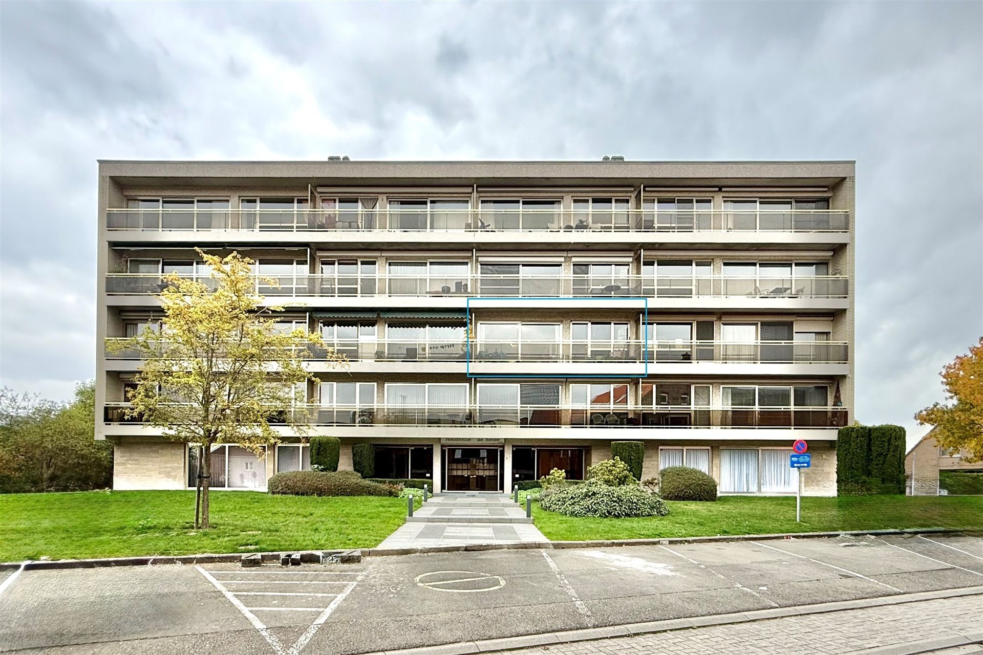 Ruim appt 2 slpk, terras en parking foto 24