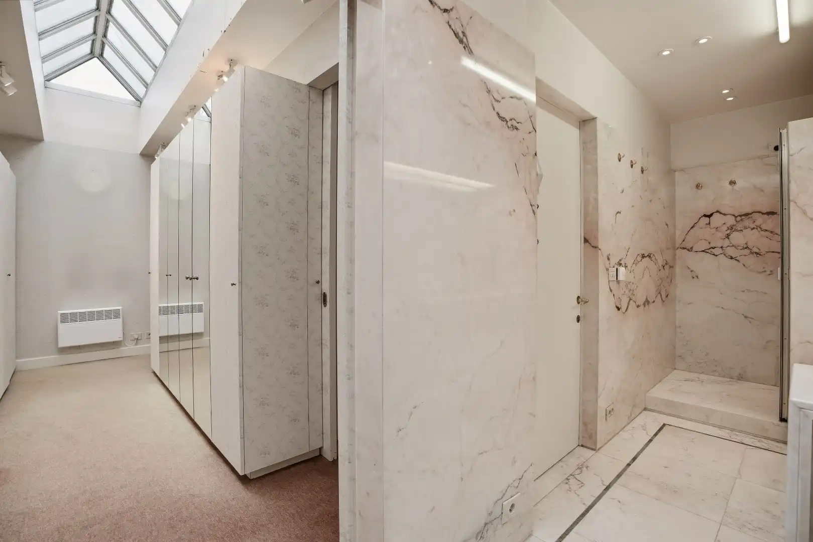 Statige woning te koop in centrum Stasegem, onder de kerktoren op 1000 m² grond, afgewerkt met authentieke en kwaliteitsvolle materialen. foto 20