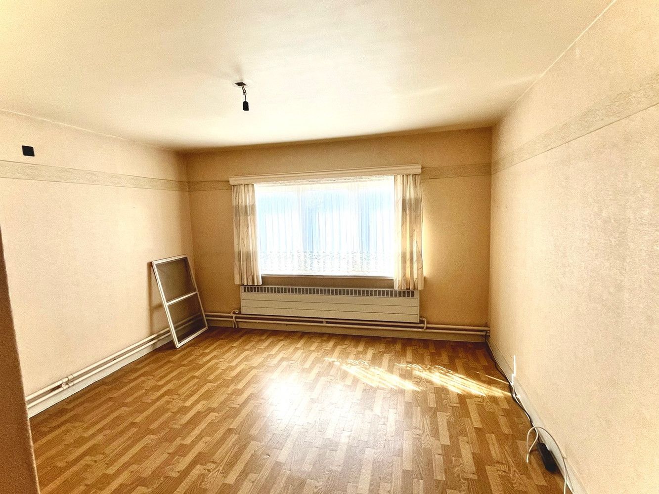 Ruime woning met stallingen op 1.070 M² te Overpelt foto 14