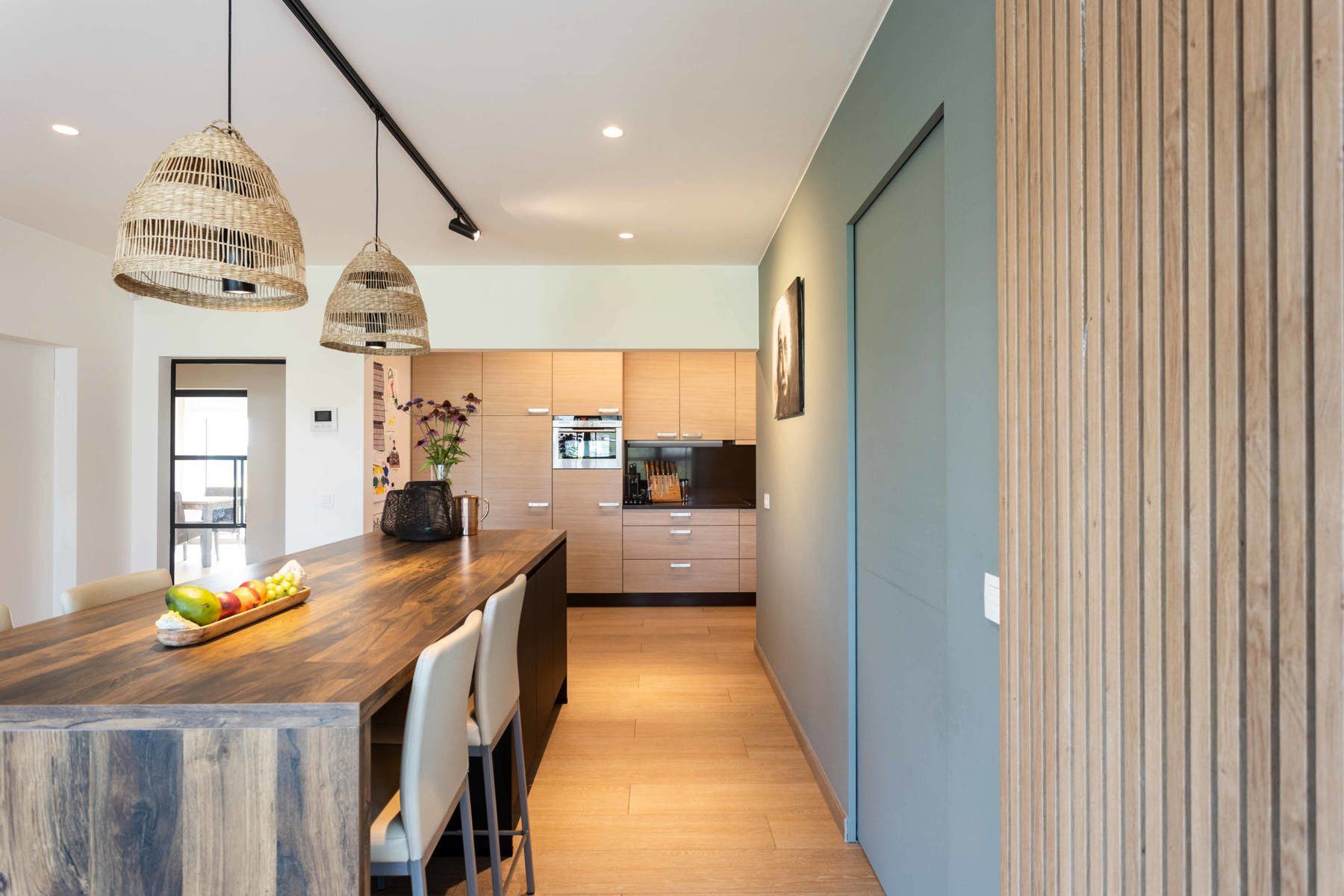 EXCLUSIEVE VILLA MET ZWEMBAD EN PRACHTIGE TUIN! foto 10