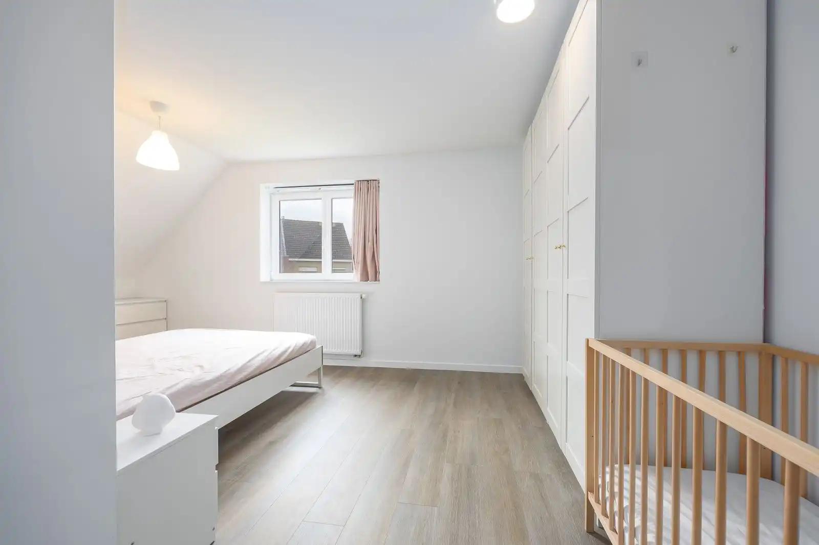 Recente vrijstaande villa op een royaal perceel (1044 m2) foto 16