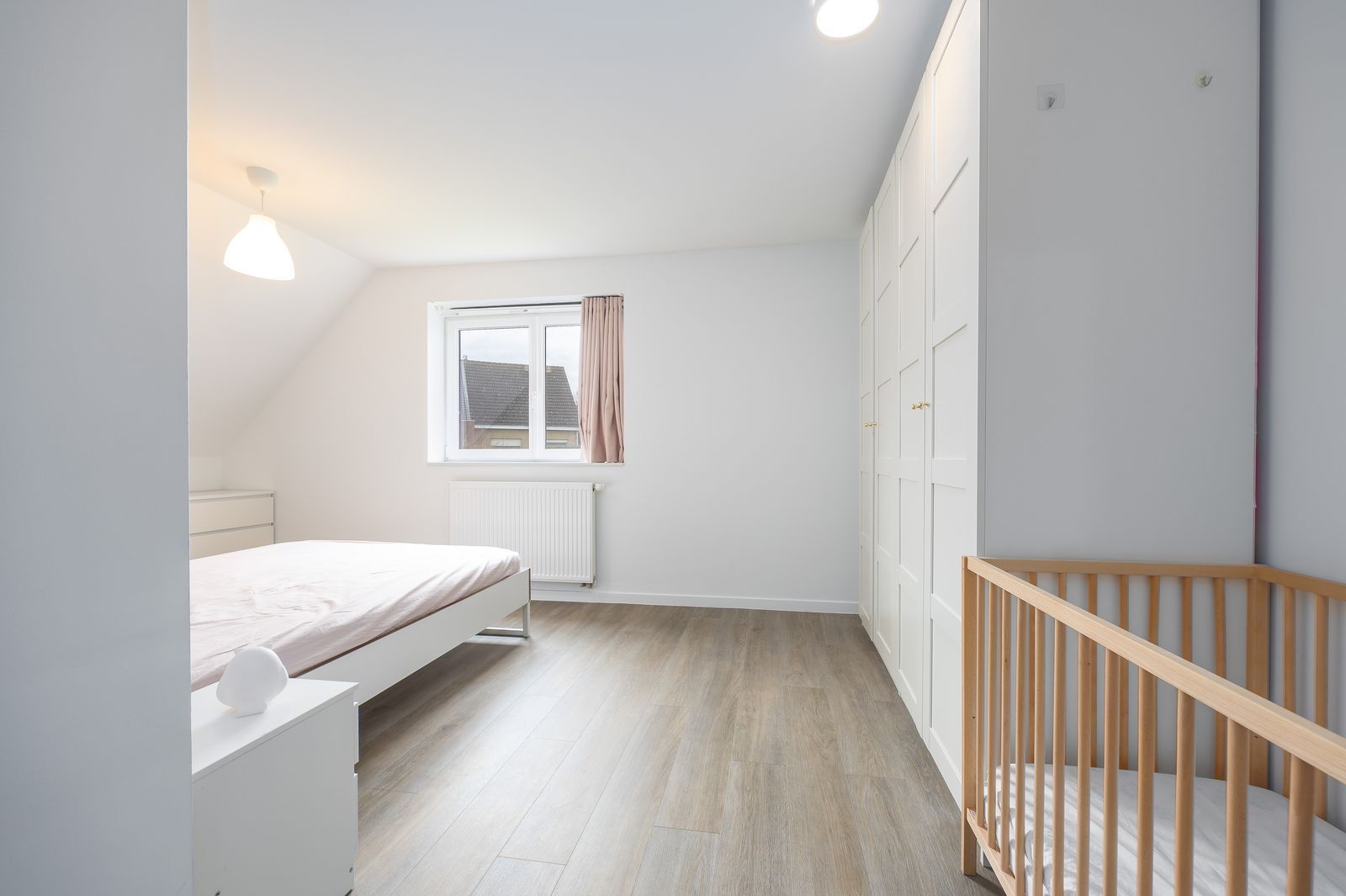 Recente vrijstaande villa op een royaal perceel (1044 m2) foto 16