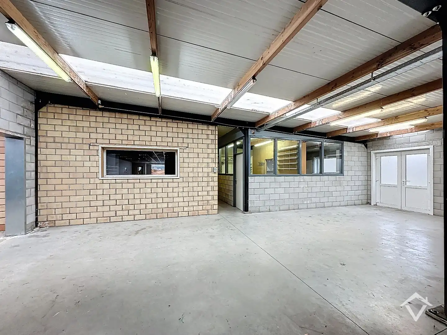 Handelspand met woonst op topligging in Gistel foto 5