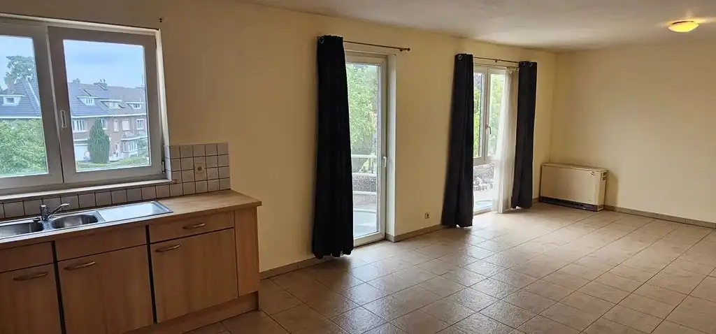 Ruim appartement van 96 m² binnen de grote ring van Hasselt foto 3