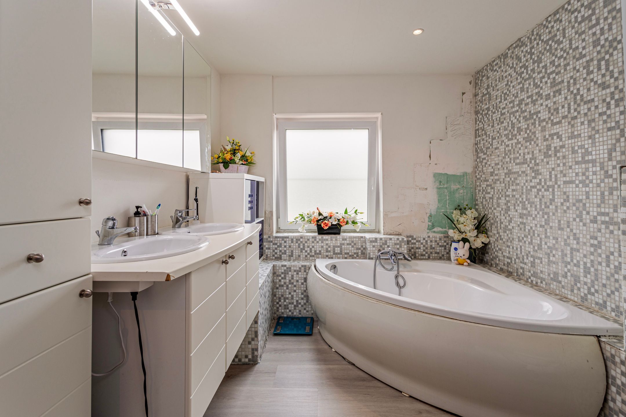 Lichtrijke, instapklare woning te Bost foto 11