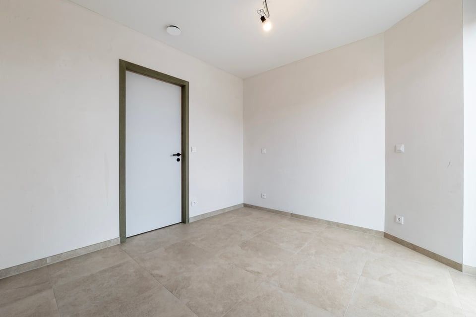 2-SLP APPARTEMENT OP 1STE VERDIEP MET RUIM TERRAS foto 23