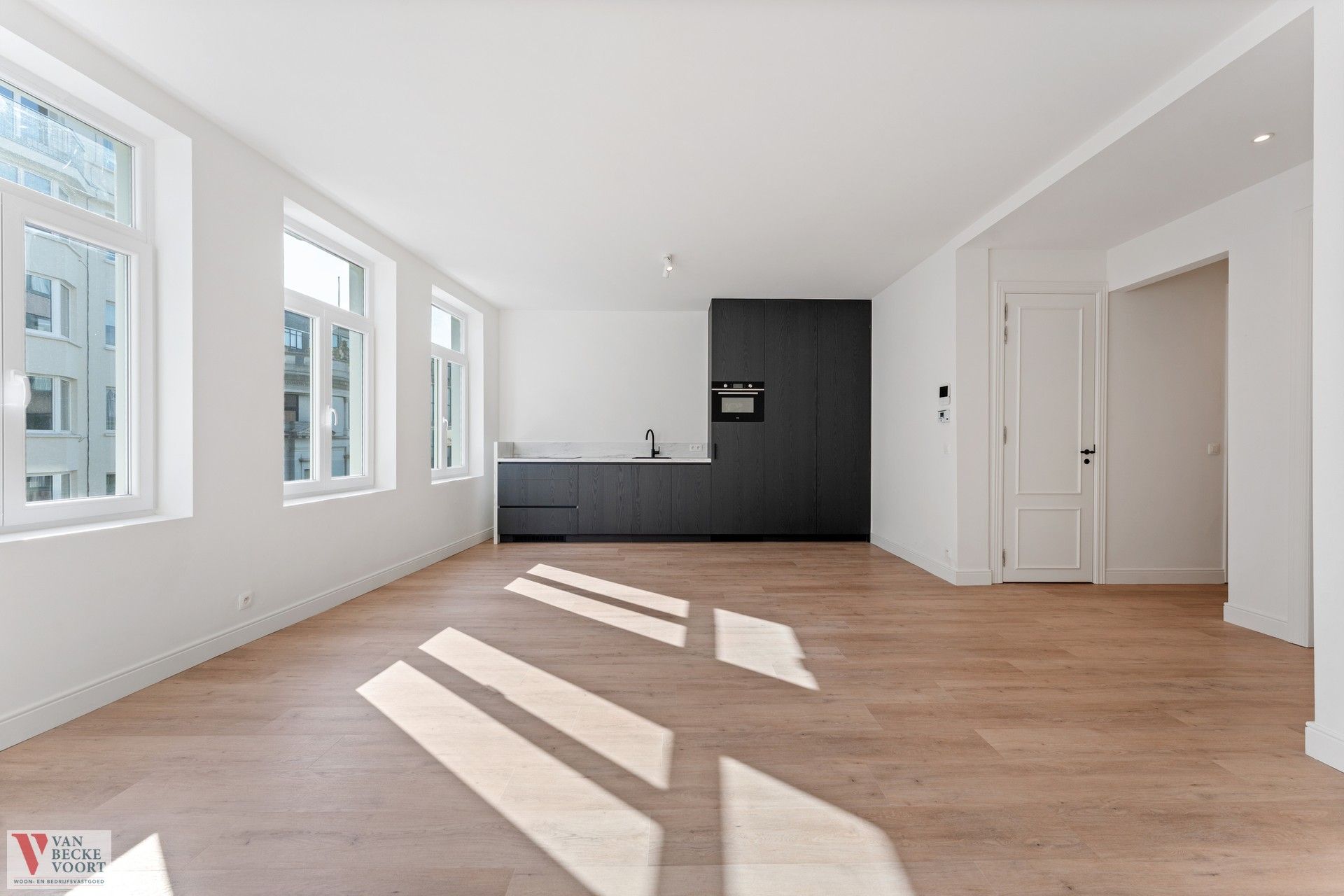 Duplexappartement in authentiek herenhuis foto {{pictureIndex}}