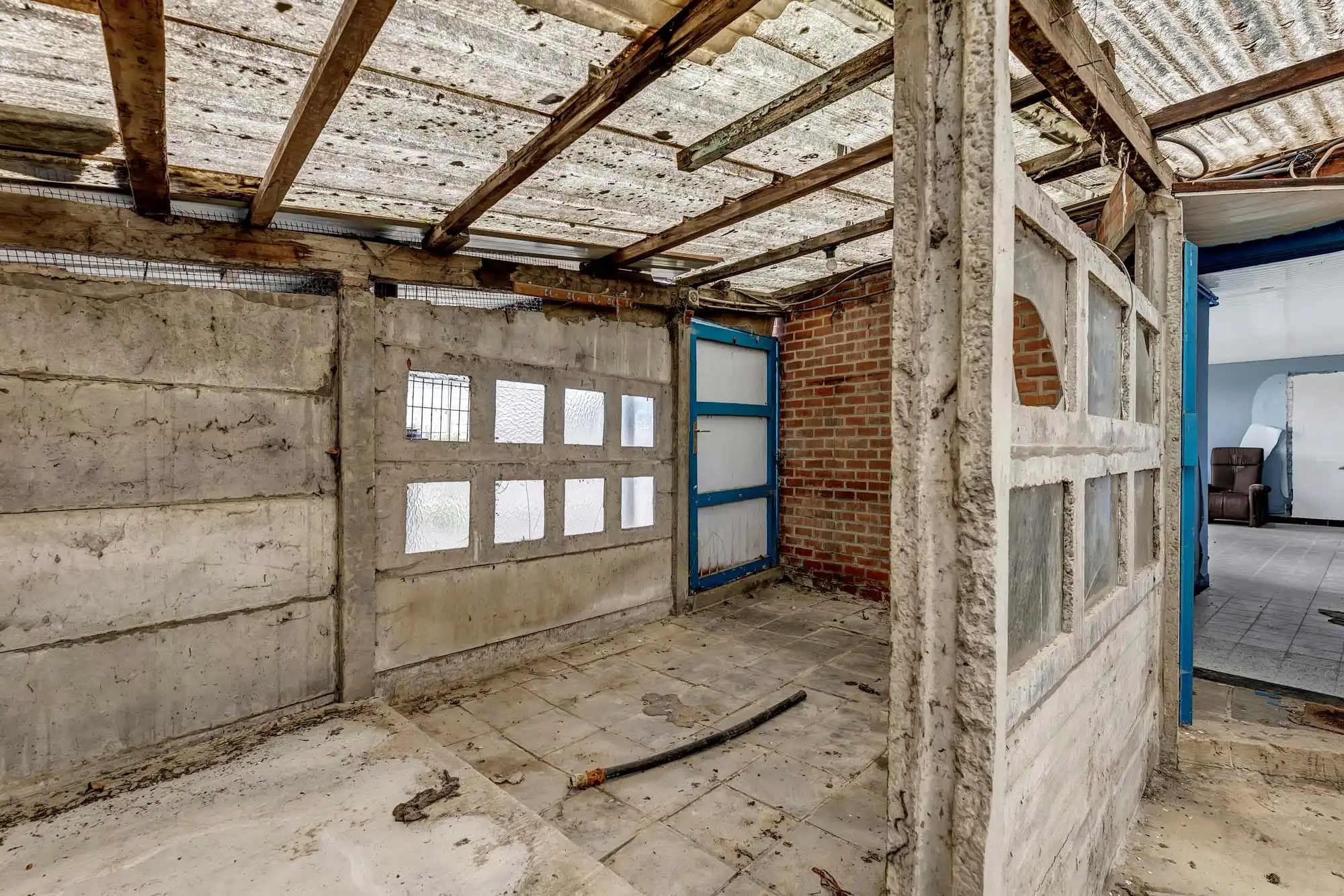 Te renoveren woning op 6a27ca in Denderwindeke foto 13
