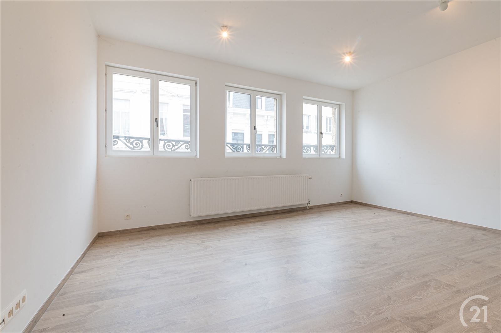 Opbrengstenwoning en handelsruimte foto 9