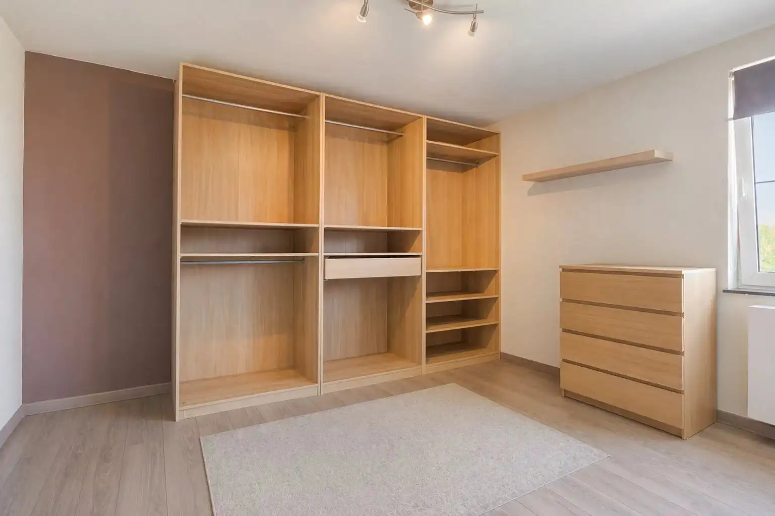 RECENTE MODERNE EN ENERGIEZUINIGE WONING MET 3 SLPK'S EN CARPORT NABIJ CENTRUM foto 22