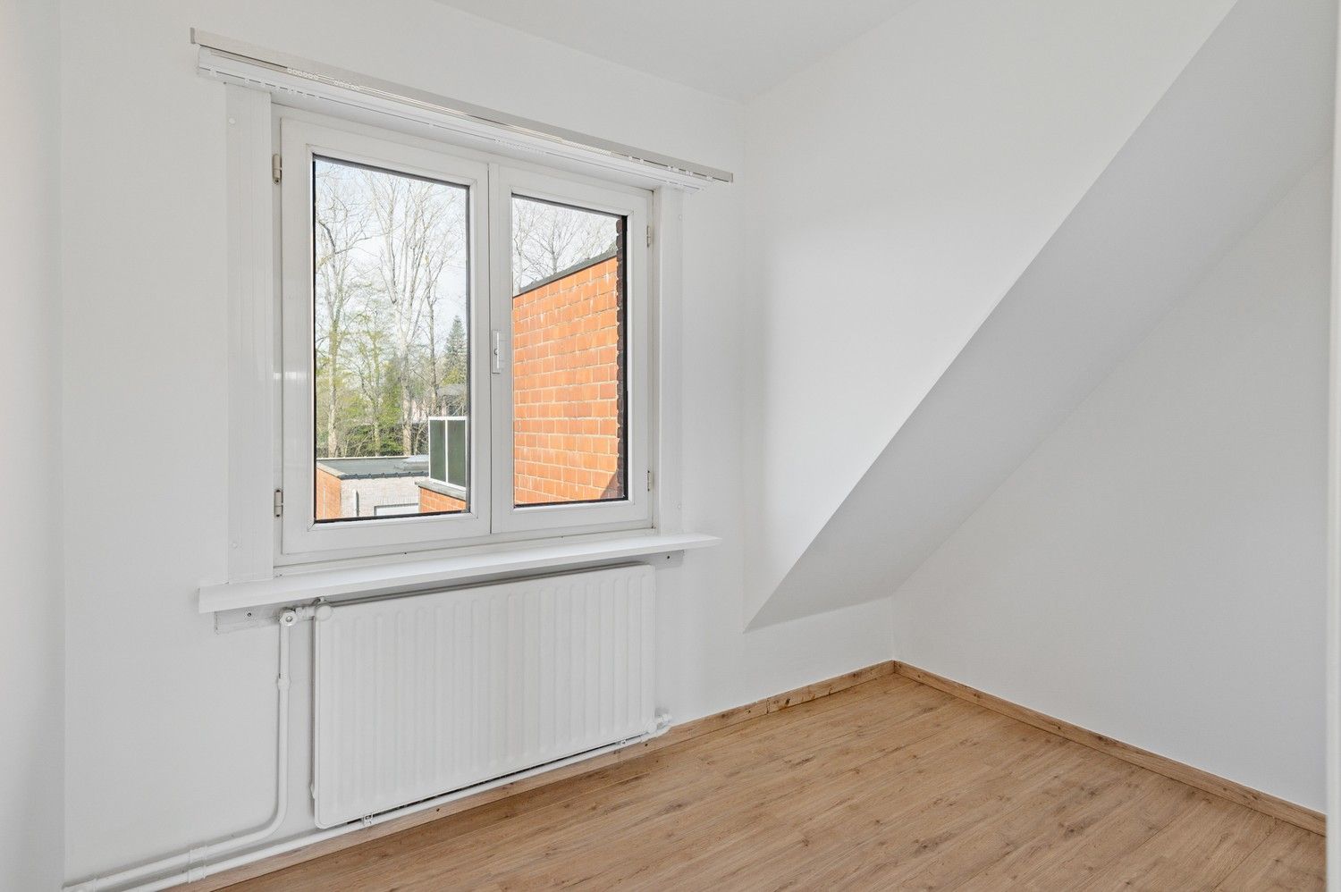 Landelijke halfopen bebouwing met grote tuin en 2 slaapkamers in Wijnegem! foto 14