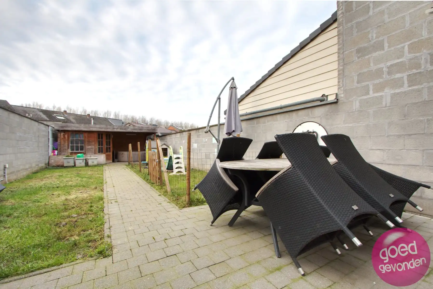 WONING - GERENOVEERD - 3 SLK - 2 BDK - TUIN - TERRAS foto 12