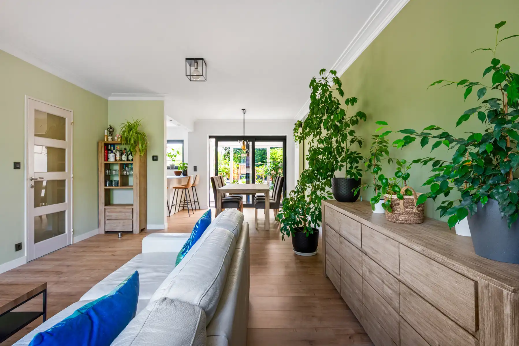 Ruime instapklare beletagewoning met bijna 250 m² bewoonbare oppervlakte, rustgevende tuin én dakterras foto 2