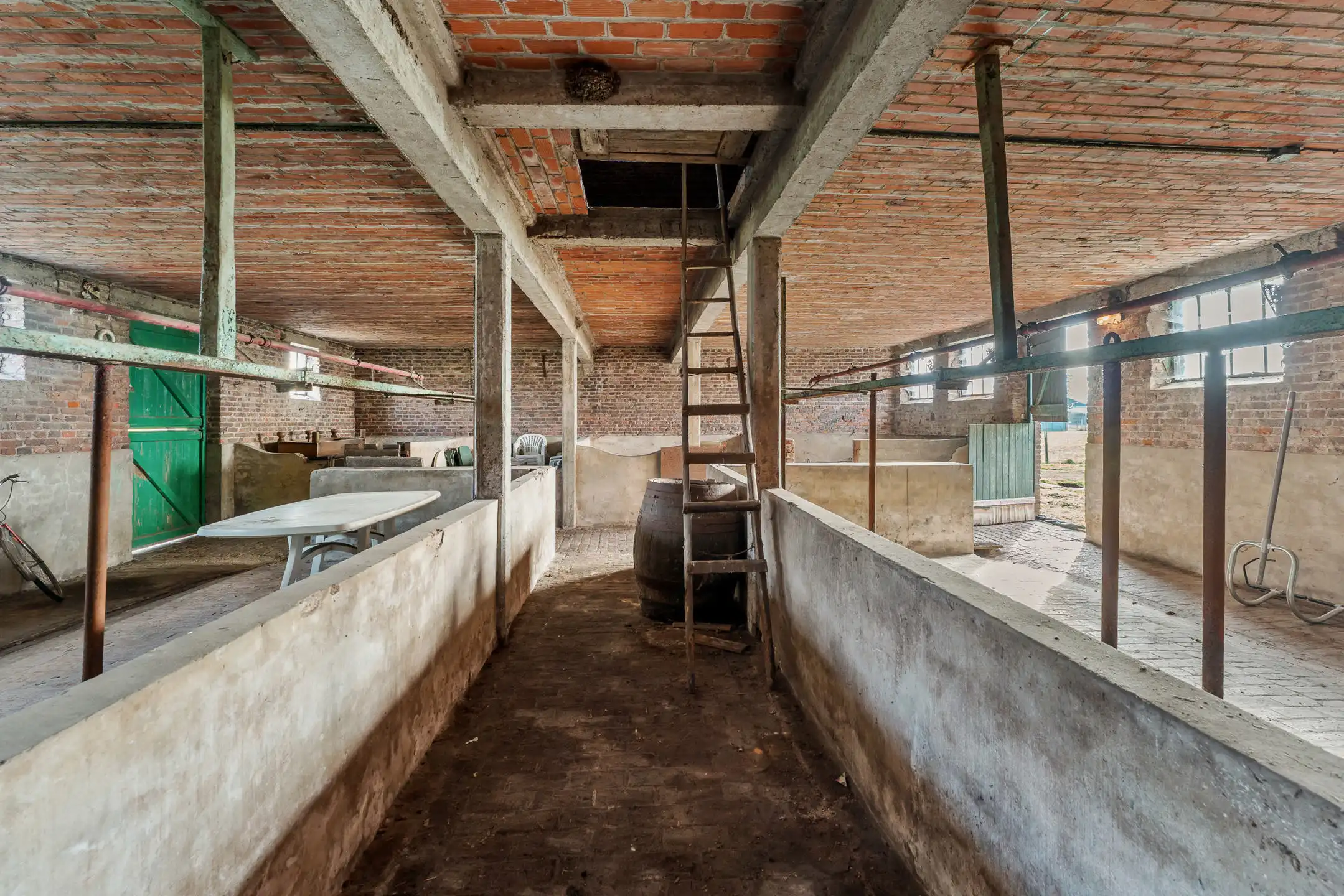 Uniek landhuis op 13.986m2 te Moelingen foto 22