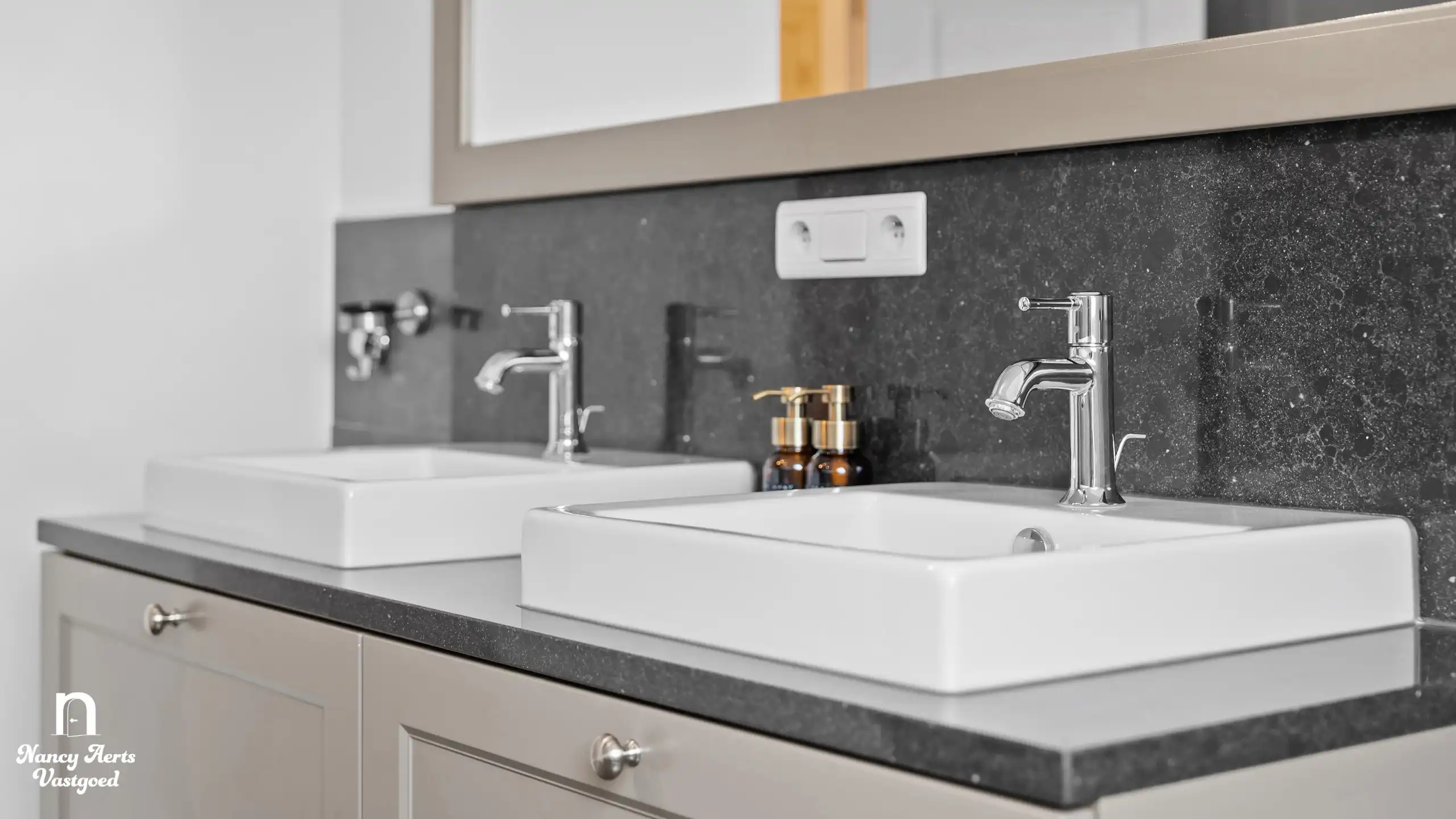 Verrassend ruime woning met aparte studio op rustige locatie foto 40