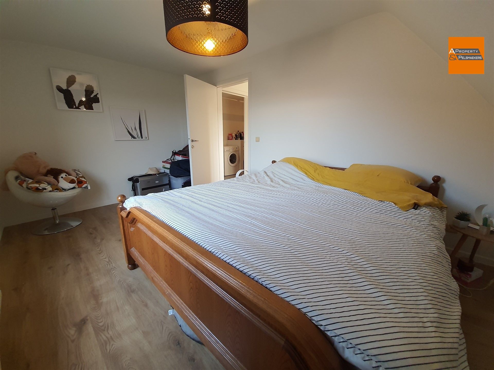 Rustig gelegen duplex appartement met garagebox foto 13