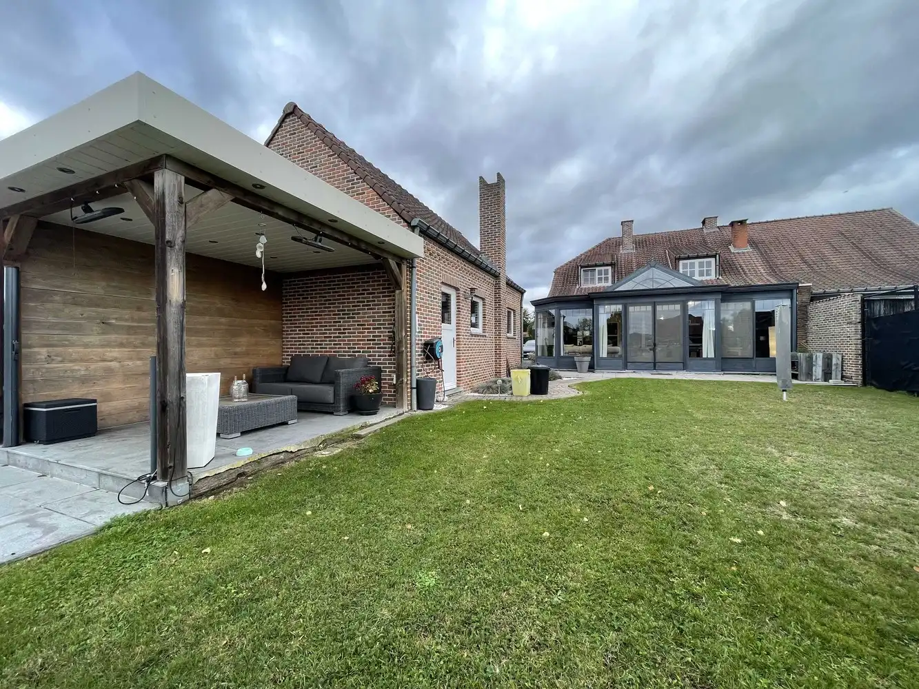 Gunstig gelegen woning met zwembad foto 25