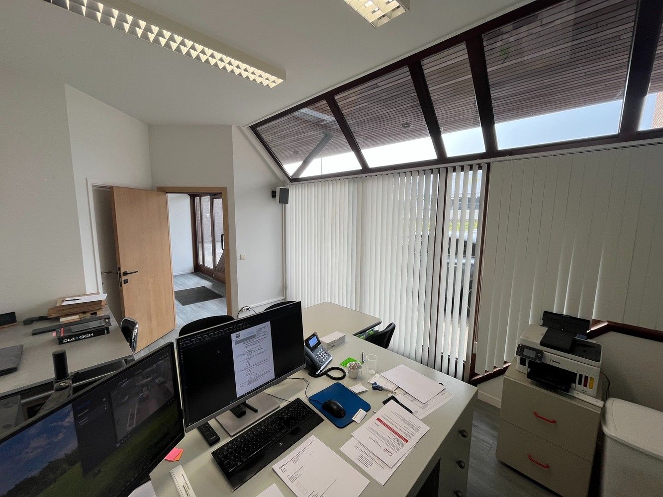 Bedrijfsgebouw met woning foto 5