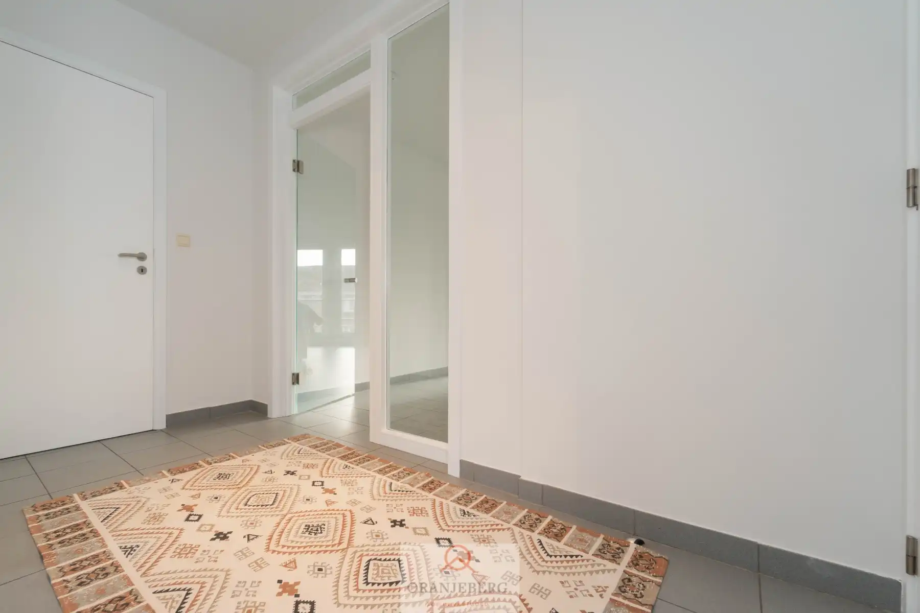 Lichtrijk 2-slpk appartement foto 19