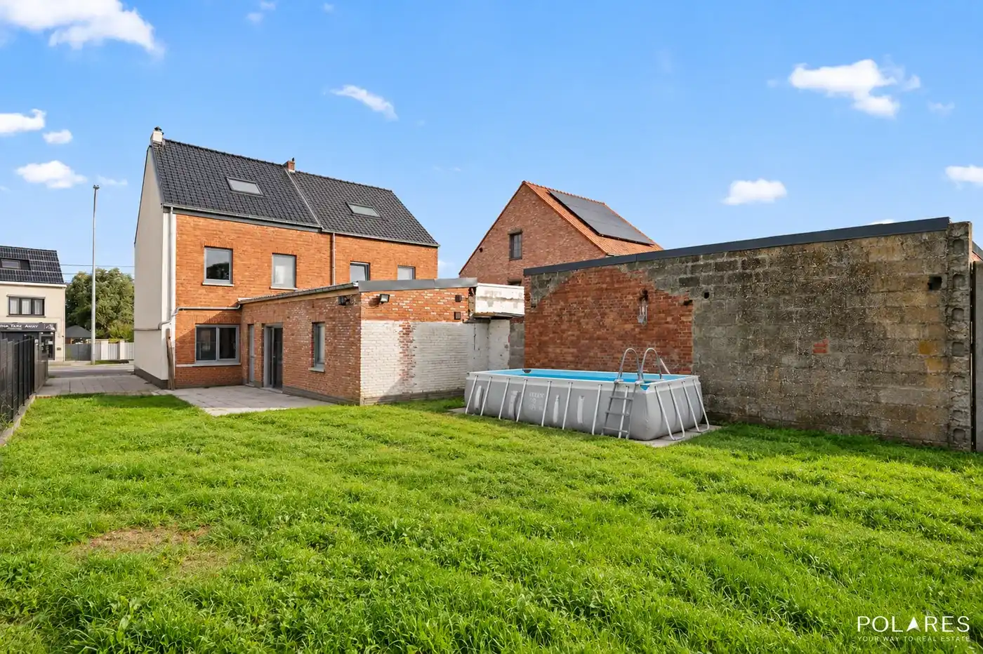 Gerenoveerde gezinswoning met 3 slaapkamers foto 14